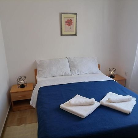Apartmani Znidaric Vir Eksteriør bilde