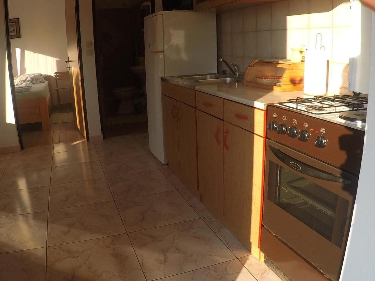 Apartmani Znidaric Vir Eksteriør bilde