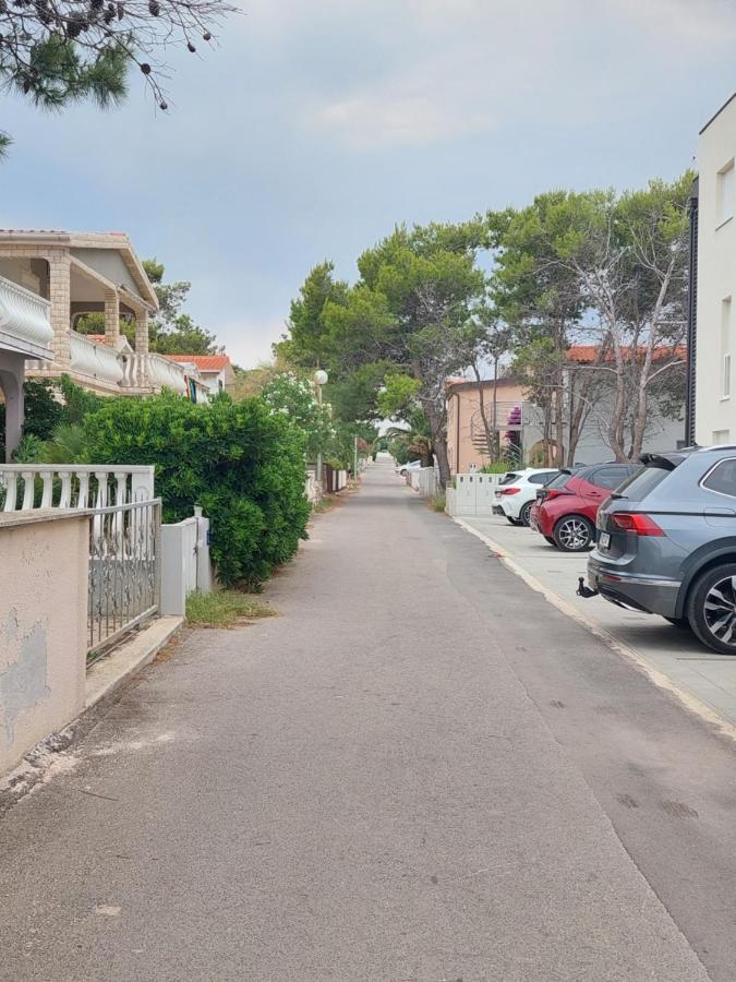 Apartmani Znidaric Vir Eksteriør bilde